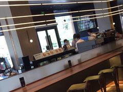 -星巴克臻选(上海虹桥新天地三店)