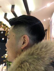 -苑苑发型设计