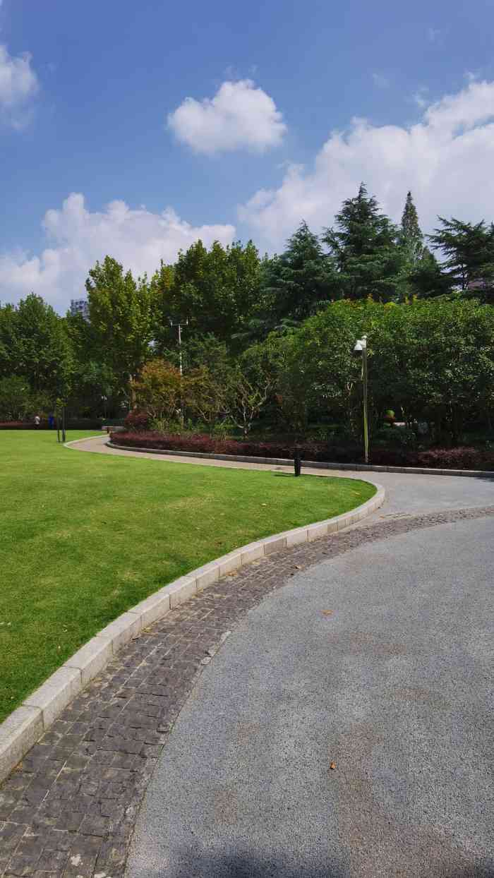 曹杨公园-"逛完兰溪青年公园,仍然没到点,要不再逛逛.