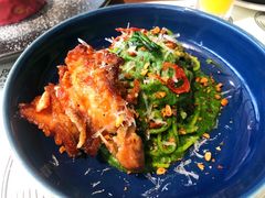 鸡肉松仁菠菜汁意面-西堤牛排(南京龙江店)
