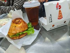-必胜客(大坪英利店)