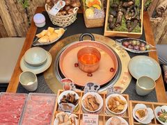-菌自由丨野生菌火锅特色庭院餐厅(丽江古城店)
