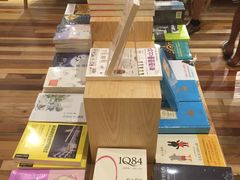 -猫的天空之城概念书店(印象城购物中心店)