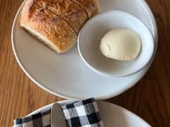 餐前面包-ROAST coffee & eatery