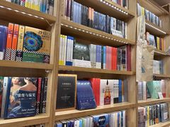 -猫的天空之城概念书店(景德镇陶溪川店)