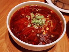 -诚铭记·虾仁汤包·成都小吃(融创店)