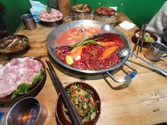 -老街·稳拈老火锅(海椒市店)