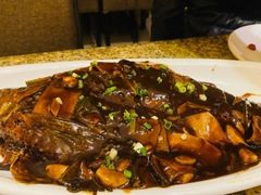红烧杂鱼-東城故事·尋找姆媽的味道(玉兰路店)