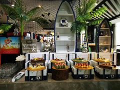 面包甜点陈列柜-青岛青龙美爵酒店·阳光海岸西餐厅
