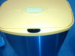 福玛特电子感应垃圾桶DZT-8-3-Olé精品超市(广州太古汇店)