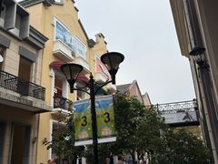-王府井奥莱临潼小镇(临潼店)