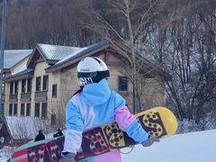 -亚布力新体委滑雪场