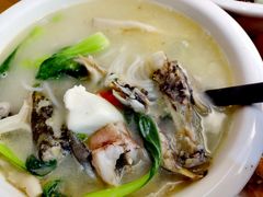 -邱芳粉店(迎宾大道旗舰店)