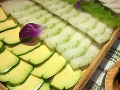 大地拼盘-慢丽江·云南野生菌土鸡锅(付家庄店)