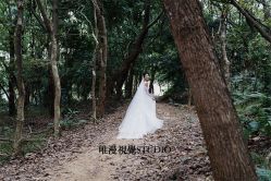 欧美时尚-巴黎婚纱摄影工作室