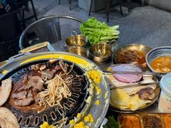 -胡悦里韩式烤肉(芝罘万达广场店)