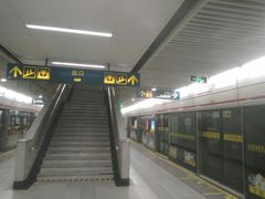 -衡山路(地铁站)