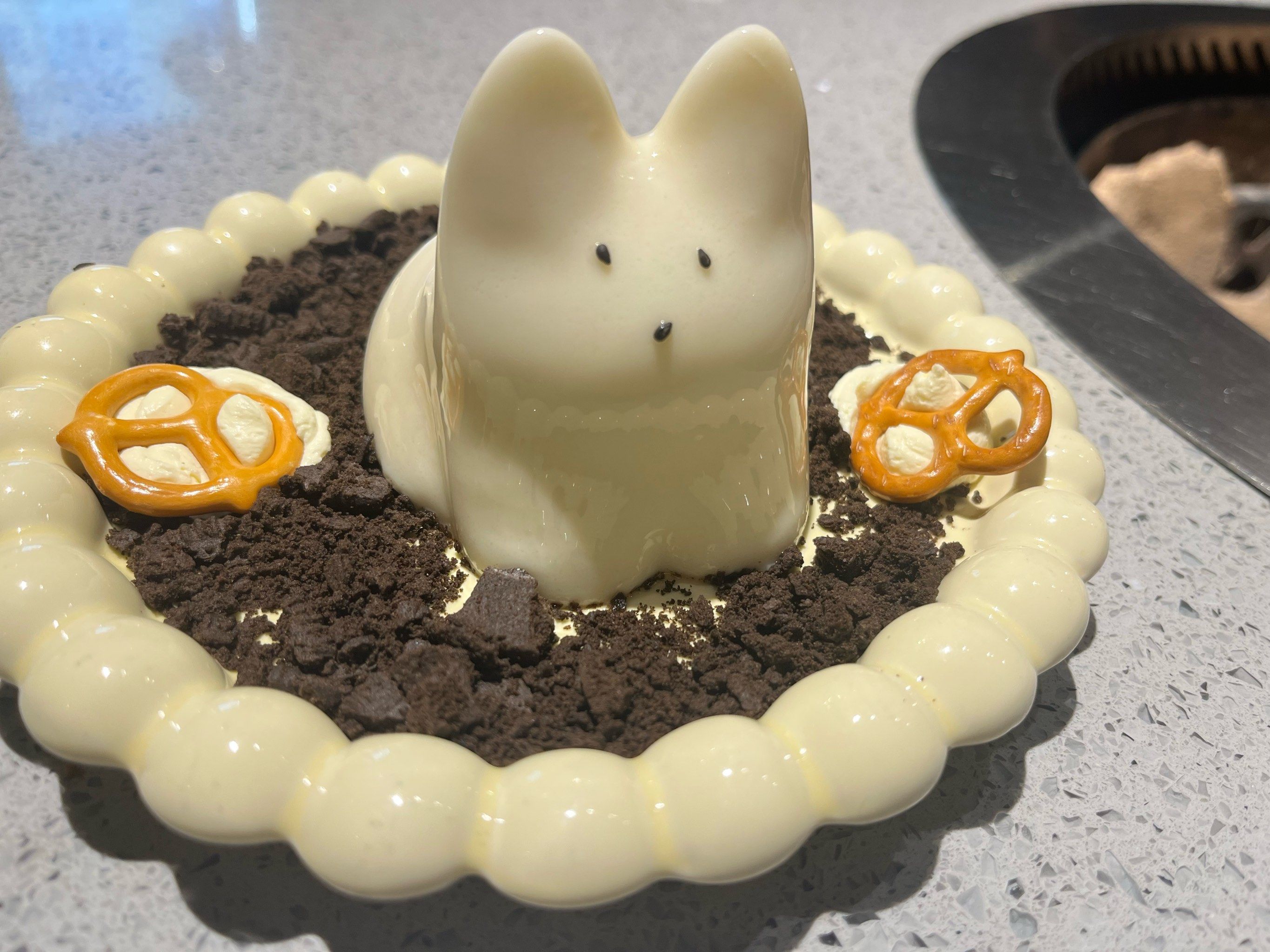 「鲜渔鱻铁锅炖·东北菜(怀远门店)」送了可爱的小兔子