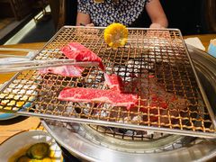 黑牛六拼-明洞阿姨·韩式酱蟹烤肉·创意料理(三元桥店)