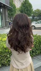 -IU潮牌·SALON