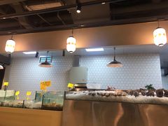 大堂-日进一片海.生腌海鲜火锅.宵夜烧烤(三里屯总店)