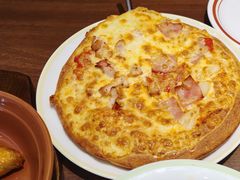 培根鸡肉双拼披萨-萨莉亚意式餐厅(杭州滨江天街店)