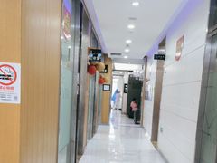 -雅悦齿科(顾村公园店)