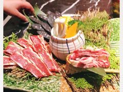 -山川小町·极番烧肉(新地假日广场店)