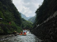 -重庆神龙峡漂流