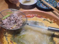 -洱火云南酸菜牛肉火锅(石景山当代商城店)