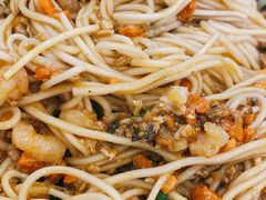 蟹黄面秃油黄-朱洪元苏式面馆(绿宝广场店)