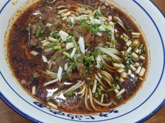 张飞牛肉面-刘氏方酥锅盔(古城总店)