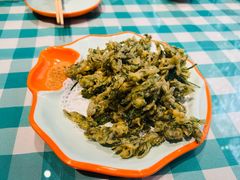香炸花椒芽-向外鱼乐·土菜·虹鳟鱼