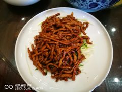 京酱肉丝-姥姥家春饼(潮白河孔雀城英国宫店)