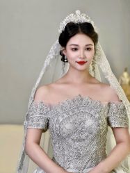 -艾米丽婚纱礼服