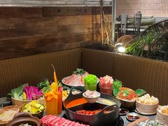 -三出山火锅(南京万象天地店)