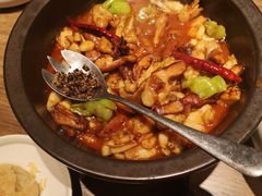 黑松露牛肝菌焖牛蛙-云海肴云南菜(浦江欢乐颂店)