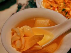 鸡汤氽海蚌-遇外滩(BFC外滩金融中心店)