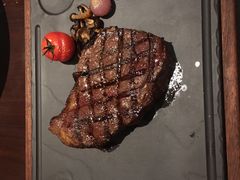 -恰餐厅及酒吧 CHAR Bar & Grill (北京丽都皇冠假日店)