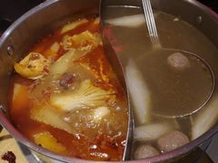 -左庭右院鲜牛肉火锅(金山万达店)