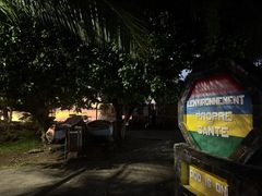 -西沃古尔·拉姆古兰爵士国际机场