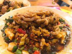 -拈签一笑黄牛肉辣卤串串