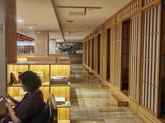 -碧中海汤泉汗蒸酒店