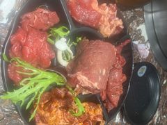 -啊美丽炭火烤肉(滑翔一店)