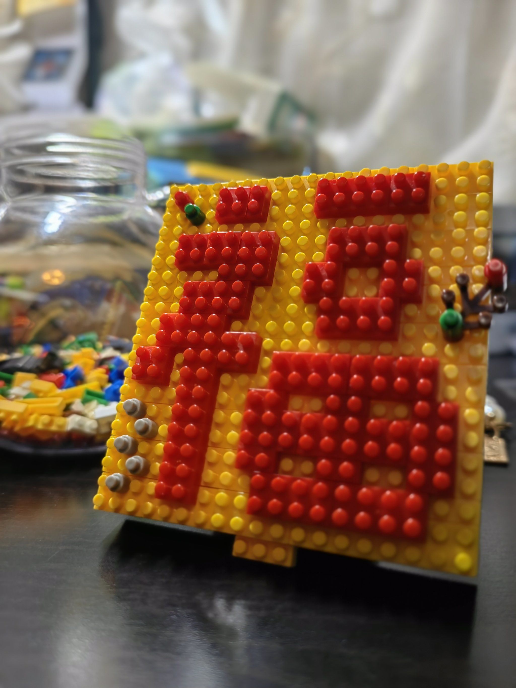 0元玩转这座城
国产乐高积木边角料,自己拼拼凑凑搞个福字,添添