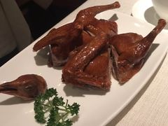 脆皮烧顶鸽-御宝轩(益丰·外滩源店)