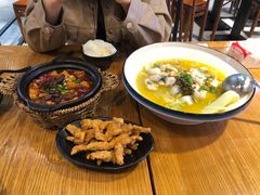 -苗小坛酸汤鱼(酒仙桥店)