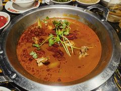 -憨孃孃·重庆老火锅(红山黑金店)