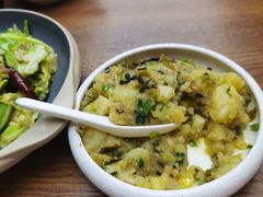 -云海肴·汽锅鸡·云南菜(天山百盛优客店)