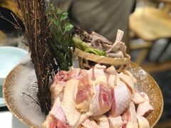 -洪氏嗨捞·猪肚鸡火锅(阳光天地店)